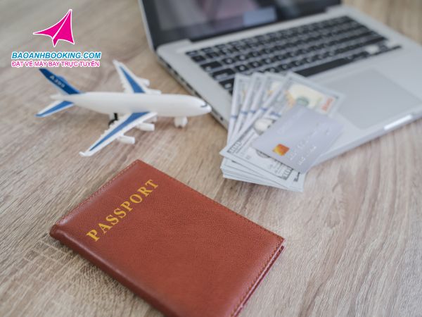 Hành khách cần chuẩn bị đầy đủ giấy tờ trước khi đi máy bay
